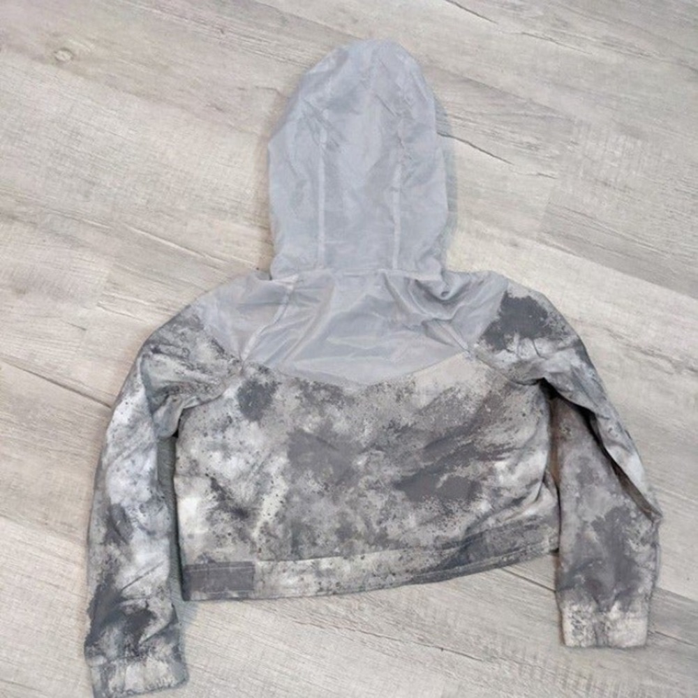 Nike size medium - Picture 2 of 3